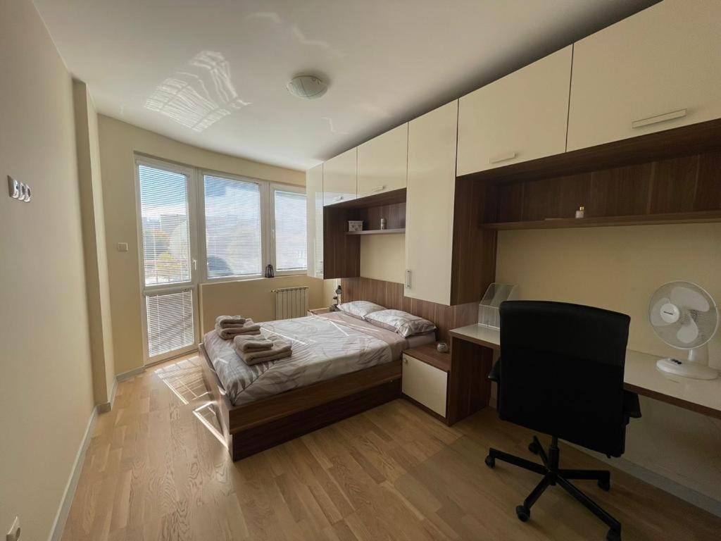 Luxury 2-bedroom Apartment
